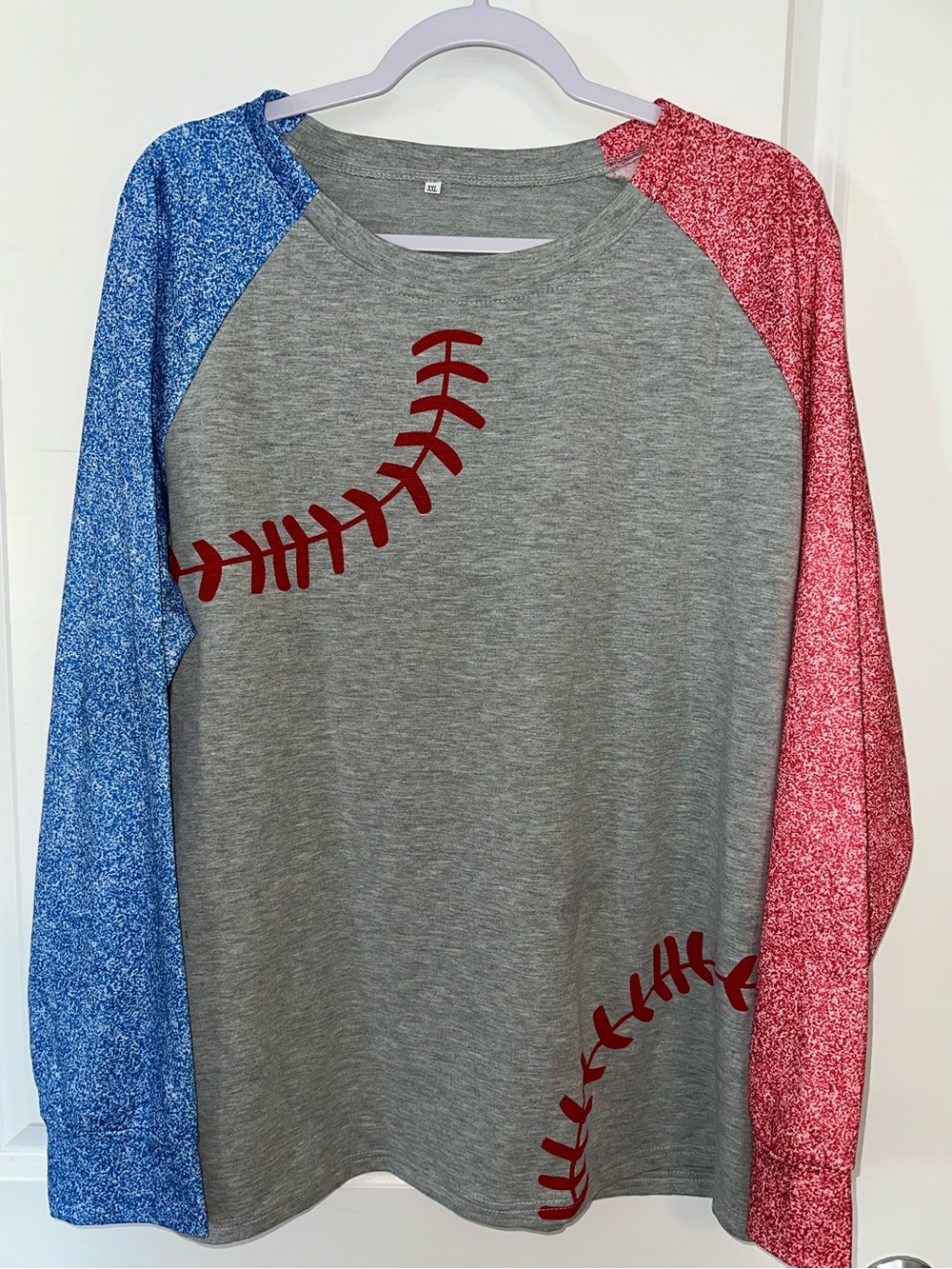 XXL Heather Gray Baseball Top with Red and Blue Speckled Sleeves